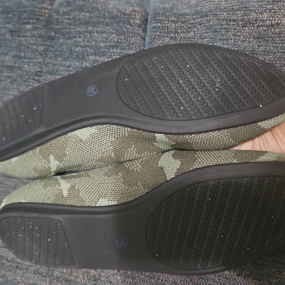 Camo Rothys - Picture 3 of 6